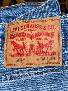 Levi's 502 Relaxed Fit in Light Blue Denim